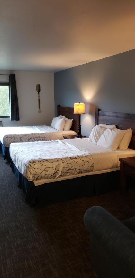 Open Hearth Lodge Систър Бей Екстериор снимка