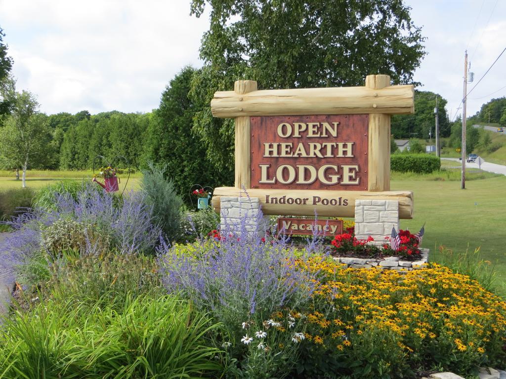 Open Hearth Lodge Систър Бей Екстериор снимка