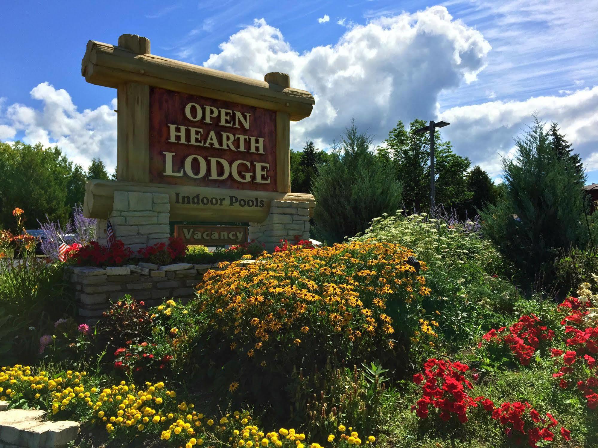 Open Hearth Lodge Систър Бей Екстериор снимка