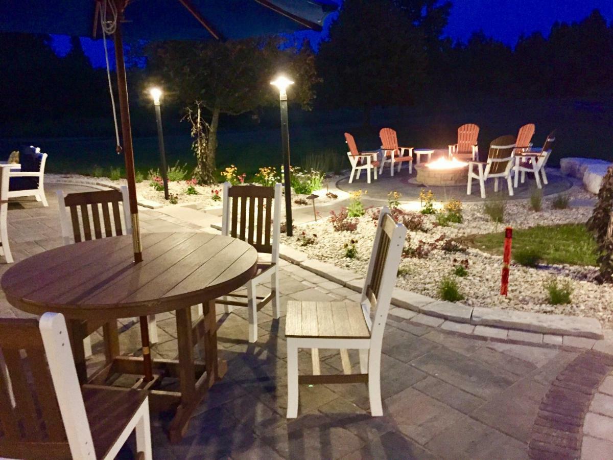 Open Hearth Lodge Систър Бей Екстериор снимка