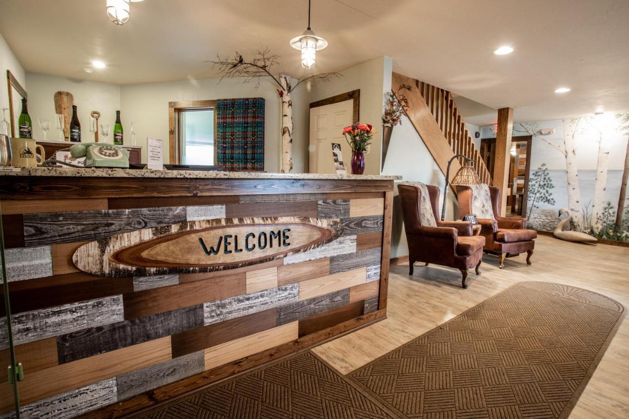 Open Hearth Lodge Систър Бей Екстериор снимка